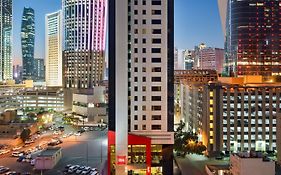 โรงแรมไอบิส ชารก์